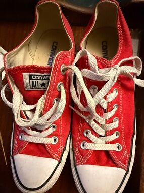 Lightly Loved RED Converse Chucks